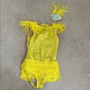 EUC - Weissman MC Yellow Feathered Kids Costume
